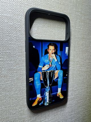 Cover per Apple e altro con McTominay