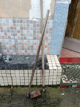 Azada y rastrillo da giardino 30 per due