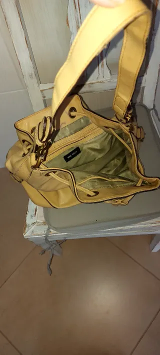 Bolso de mano de mujer