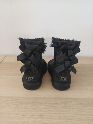Botines niña número 22,5 UGG