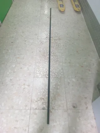 4 Barras de cortina metálicas negras