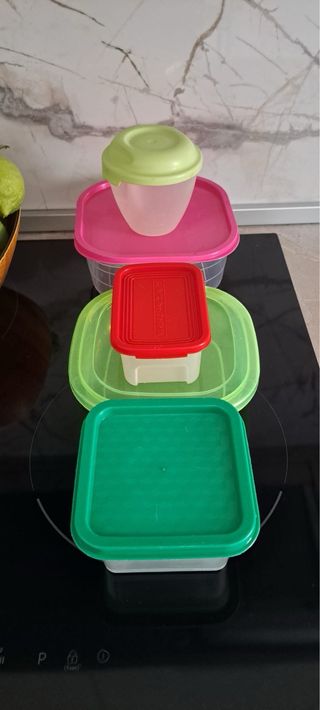 Set contenitori plastica