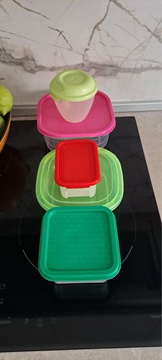 Set contenitori plastica