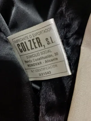 Abrigo Astrakan Garras Negro