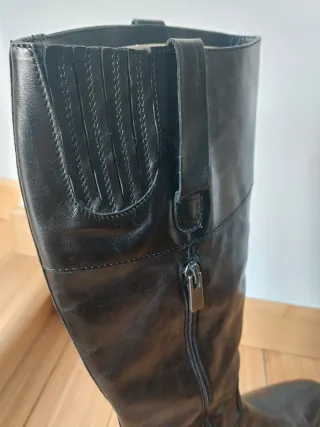 Stivali Alti in Vera Pelle Neri