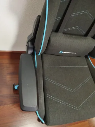 Silla Gamer Newskill Negra y Azul