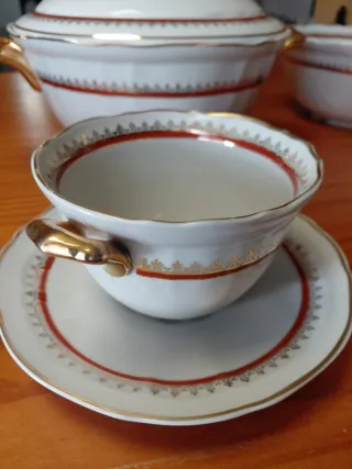 Vajilla SP Coimbra Porcelana Portugal, 70 piezas.