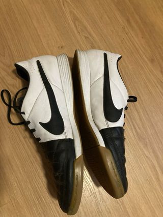 Nike Tiempo Fútbol Sala talla 47