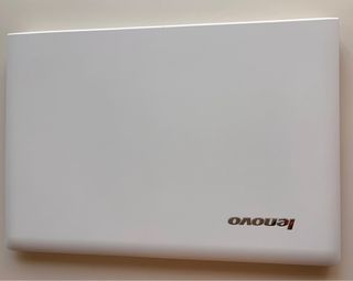 Ordenador portátil Lenovo blanco
