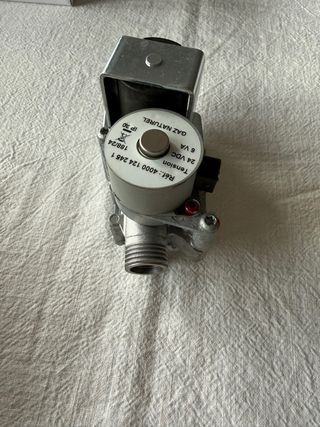 Válvula de gas Resideo S10714 ISOFAST