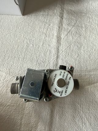 Válvula de gas Resideo S10714 ISOFAST