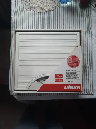 Báscula de baño UFESA BM-350