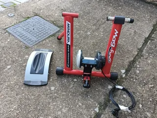 Rodillo para bicicleta rojo