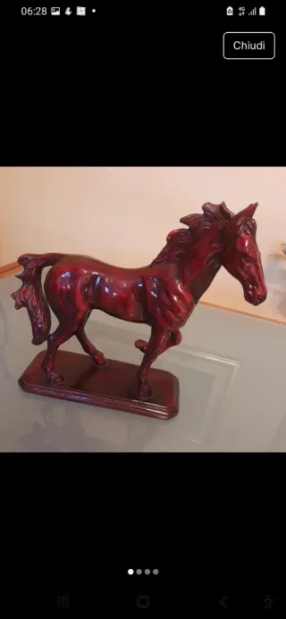 Cavallo in resina decorativo