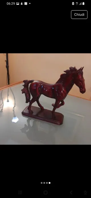 Cavallo in resina decorativo