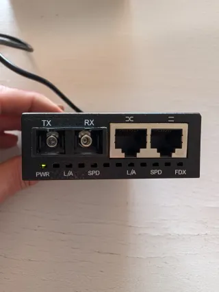 Conversor Ethernet a Fibra Óptica 10/100