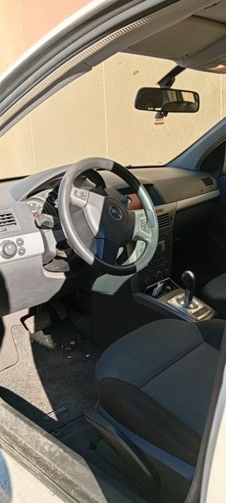 Opel Astra 2004