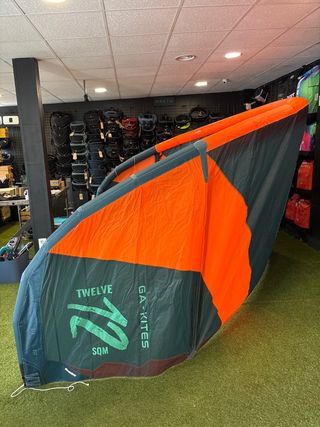 Pack kitesurf Cometa Gaastra 12m con Barra y tabla