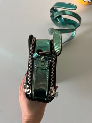 Bolso bandolera metalizado verde