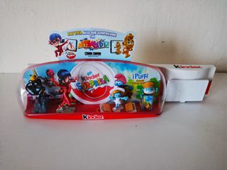 Kinder Sorpresa Puffi e Miraculous Espositore Bar