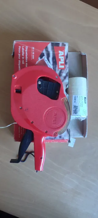 Etichettatrice Apli 101419 + etichette extra