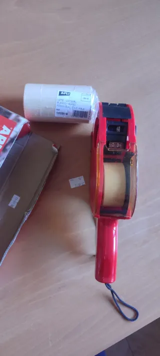 Etichettatrice Apli 101419 + etichette extra