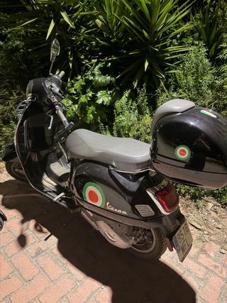 Vespa 125 Cc gts Negra 2023