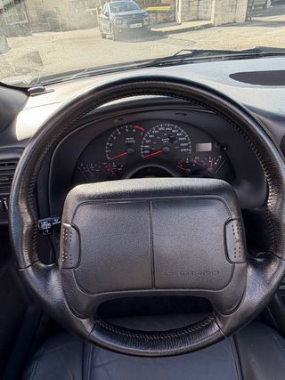 Chevrolet Camaro 3.8 V6 198cv