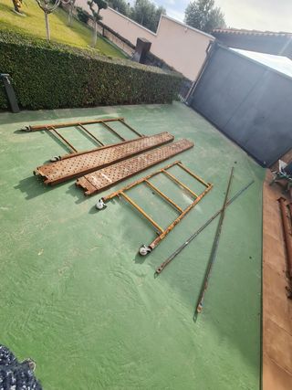 Andamio metálico para obras