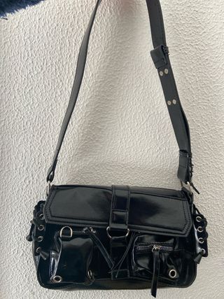 Bolso negro charol