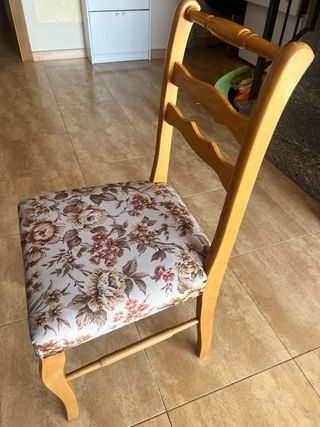 Juego de 3 sillas de comedor con estampado floral