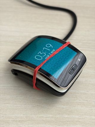 SAMSUNG GEAR S