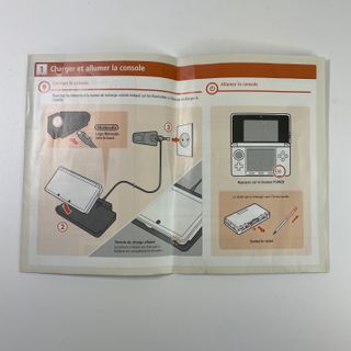 Scatola Nintendo 3DS Bianca con Manuali