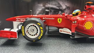 HWW1073 Hot Wheels Ferrari 150 Italia F. Alonso