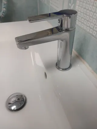 Conjunto lavabo con armario y auxiliar