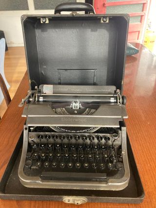Máquina de escribir Underwood Champion