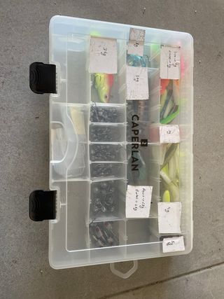 Caixa pesca vinis e chumbos