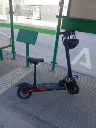 Patín eléctrico todoterreno con asiento