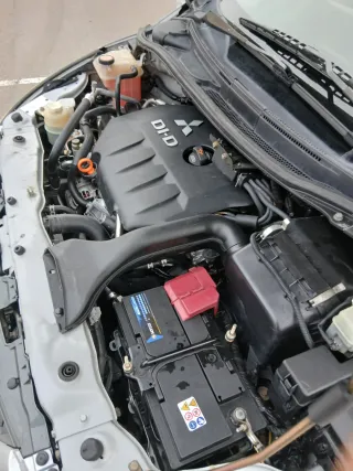 Mitsubishi Grandis 2007