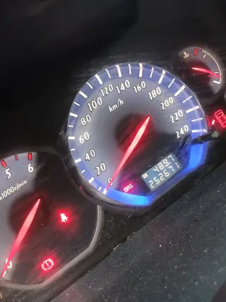 Mitsubishi Grandis 2007