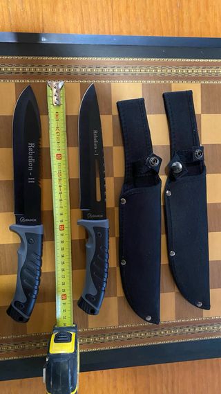 Set 2 Coltelli da Campo Rebelion