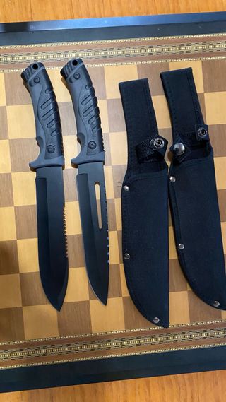 Set 2 Coltelli da Campo Rebelion