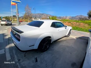Dodge challenger  2019 sxt v6