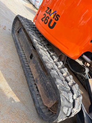 Miniexcavadora Hitachi ZX26U