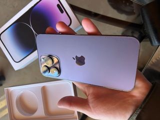 iPhone 14 Pro Max Morado