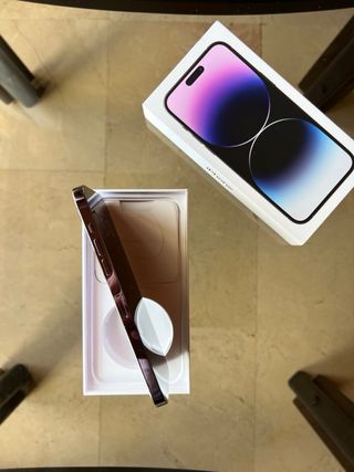 iPhone 14 Pro Max Morado