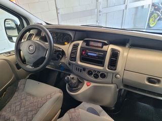 Opel Vivaro 2004
