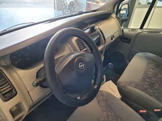Opel Vivaro 2004