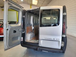 Opel Vivaro 2004