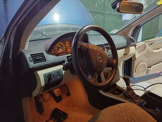 DESPIECE COMPLETO DE MERCEDES CLASE A (W169)